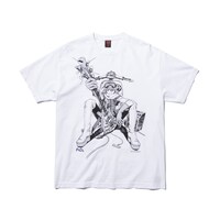 展示される「FLCL × GEEKS RULE SILKSCREEN PRINTING T SHIRT（ハル子）」。 (c)IG / GAINAX / KGI