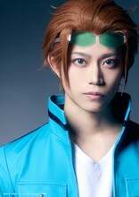 高橋健介演じる迅悠一のキャラクタービジュアル。