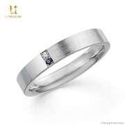 ブラック・ジャックモデルモデルのマリッジリング。