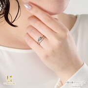 エンゲージリングの着用イメージ。