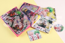 少年ジャンプ GIGA 2024 SPRING付録となるマチありクリアケースの使用イメージ。 (c)堀越耕平／集英社