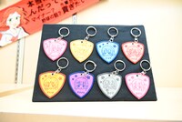 「アニメ『ぼっち・ざ・ろっく！』展」で販売されるグッズ。