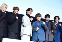 「劇場版ブルーロック -EPISODE 凪-」の完成披露“超速”上映会の様子。