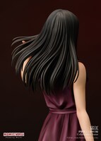 「伊藤潤二×藤本圭紀『富江』コラボレーション・スタチュー」