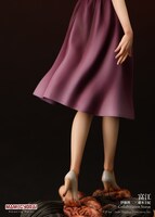 「伊藤潤二×藤本圭紀『富江』コラボレーション・スタチュー」