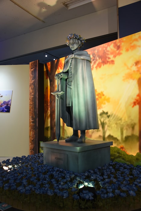 「アニメ 葬送のフリーレン展 ～冒険の終わりから始まる物語～」の「第1章 新たな冒険の始まり」エリア。