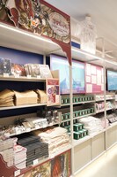 SHIBUYA TSUTAYA6階IP書店の様子。