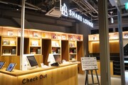 SHIBUYA TSUTAYA4階SHARE LOUNGEの様子。