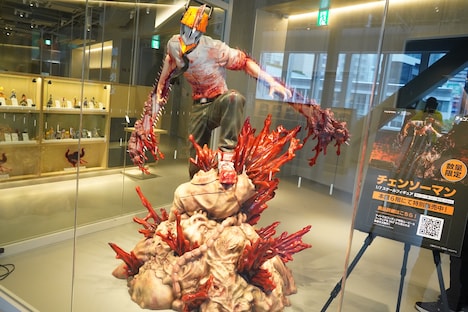 SHIBUYA TSUTAYA3階SHARE LOUNGEの様子。