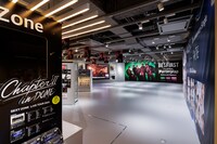 「SHIBUYA TSUTAYA」地下2階エンタメワンダーランドの様子。