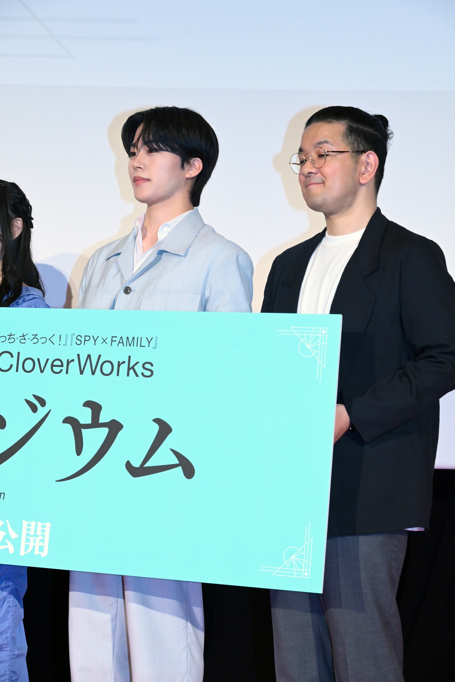 左から木全翔也（JO1）、篠原正寛監督。