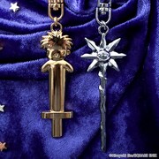 「魔法陣グルグル 伝説の武器メタルキーホルダー」
