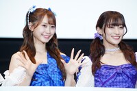 左から芹澤優、茜屋日海夏。