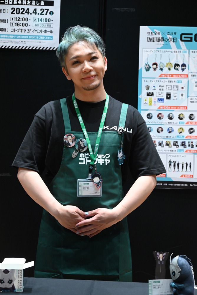 名刺お渡し会前の福西勝也。