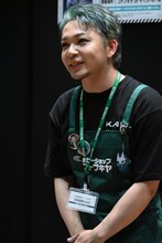 ファンと会話が弾む福西勝也。