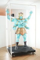 アシュラマンの立像。