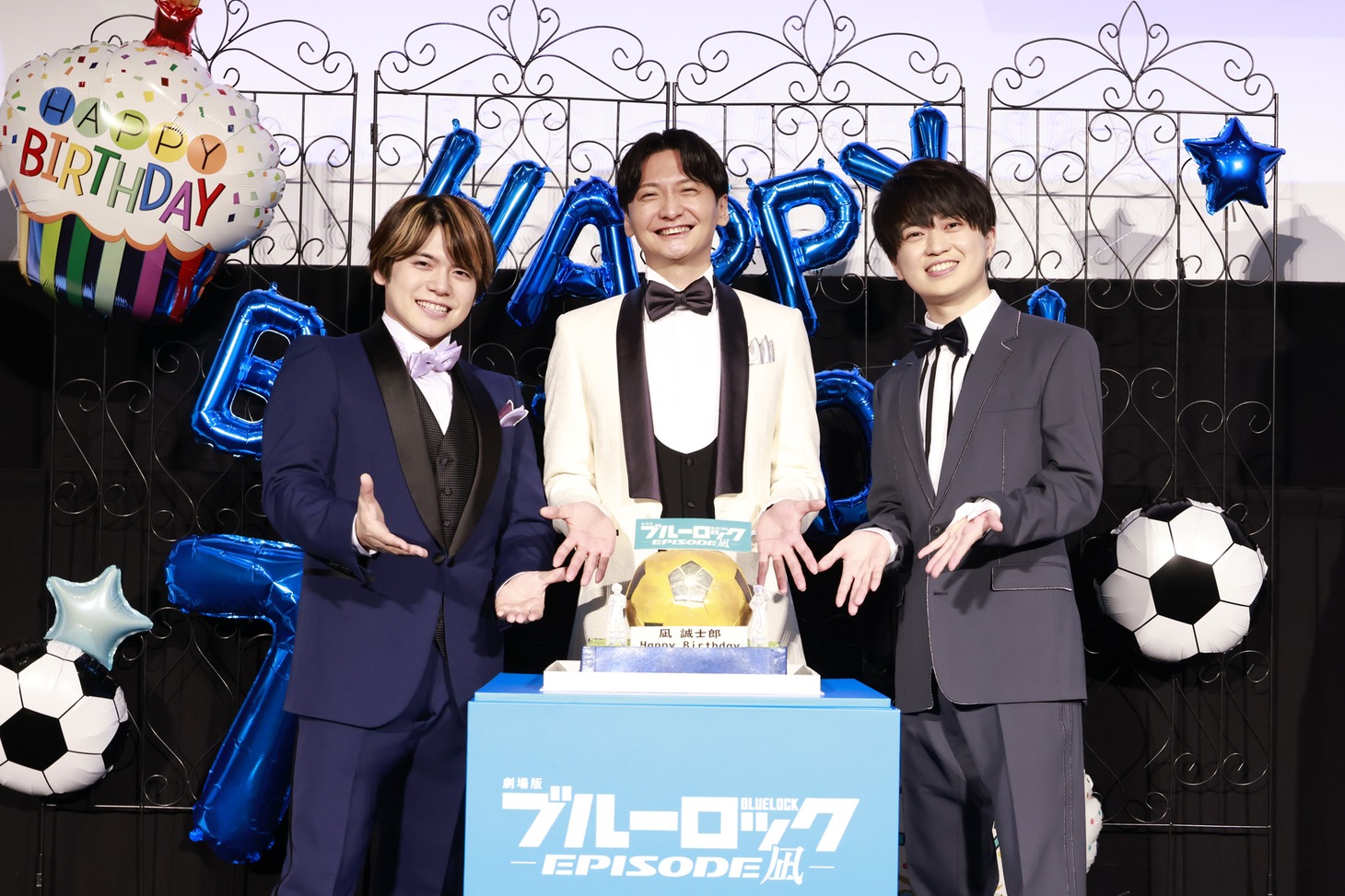 「『劇場版ブルーロック -EPISODE 凪』凪誠士郎誕生日記念舞台挨拶付き“応援上映”会」の様子。