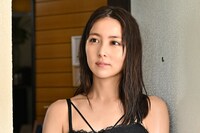 ドラマ「さっちゃん、僕は。」より、石川恋演じる国木田柴乃。  (c)『さっちゃん、僕は。』製作委員会