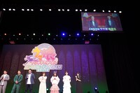 「劇場版『ウマ娘 プリティーダービー 新時代の扉』完成披露プレミア」の様子。