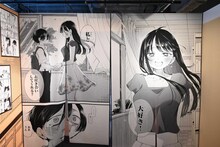 「桜井のりお 画業20周年記念展～ひすとりーすくーる～」より。