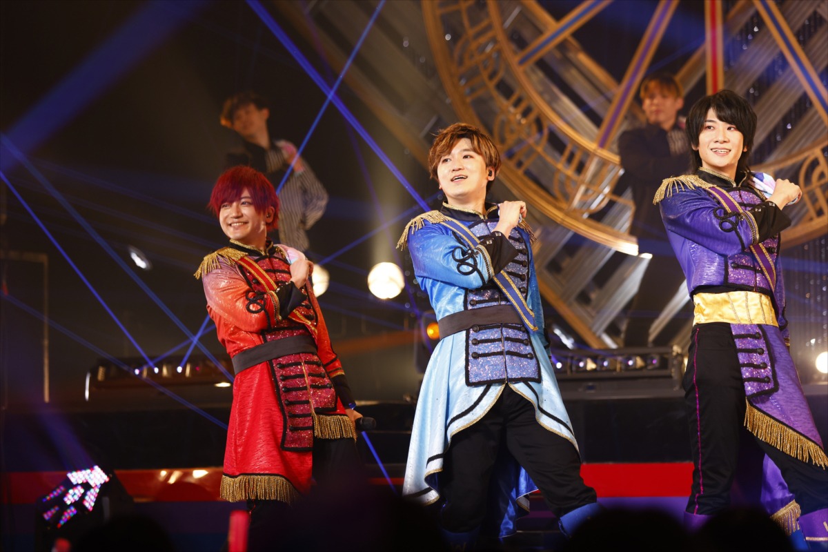 WITH。左から三鷹アサヒ役の小林竜之、夢川ショウゴ役の山下誠一郎、高瀬コヨイ役の土田玲央。