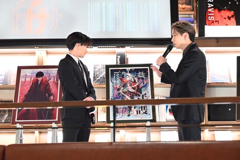 陣をモチーフにしたGOEMONのイラスト(右)。