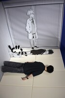 「天野明展 The Characters」の「鴨乃橋ロンの禁断推理」エリアにある、フォトスポット（※撮影した写真を回転したもの）。(c)天野明／集英社