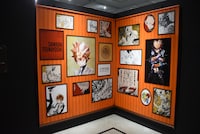 「天野明展 The Characters」の「家庭教師ヒットマンREBORN!」エリア。(c)天野明／集英社