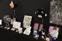 「天野明展 The Characters」で販売されるグッズの一部。(c)天野明／集英社