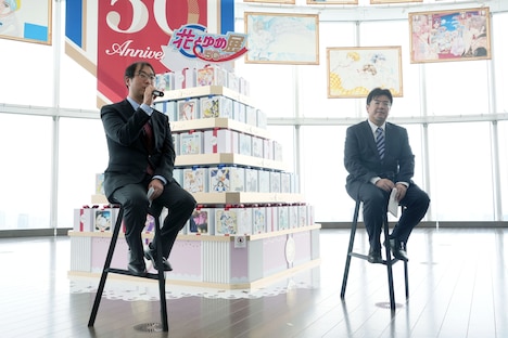 左から長谷川貴広編集長、高田英之編集部長。