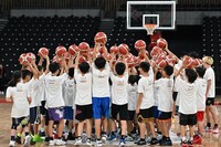 有明アリーナでのクリニックの様子。 (c)B.LEAGUE