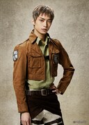 ジャン・キルシュタインに扮する松田昇大。