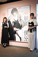 左から日高里菜、日笠陽子。