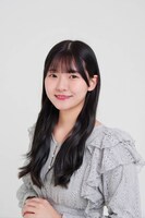 白沢きり役の佐藤未奈子。