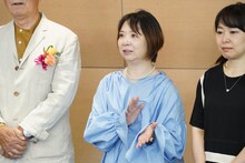 TARAKOとの思い出を話す佐々木優子（中央）。