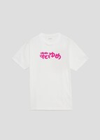 花とゆめロゴのTシャツ。(c)白泉社