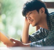 津田健次郎のイメージビジュアル。