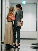 ドラマ「彩香ちゃんは弘子先輩に恋してる」 より。 (c)「彩香ちゃんは弘子先輩に恋してる」製作委員会・MBS