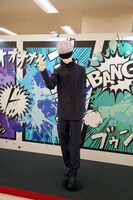 五条のほぼ等身大の立像。