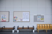 上田駅に掲出される暗号問題。