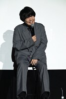 うなだれる梅田修一朗。