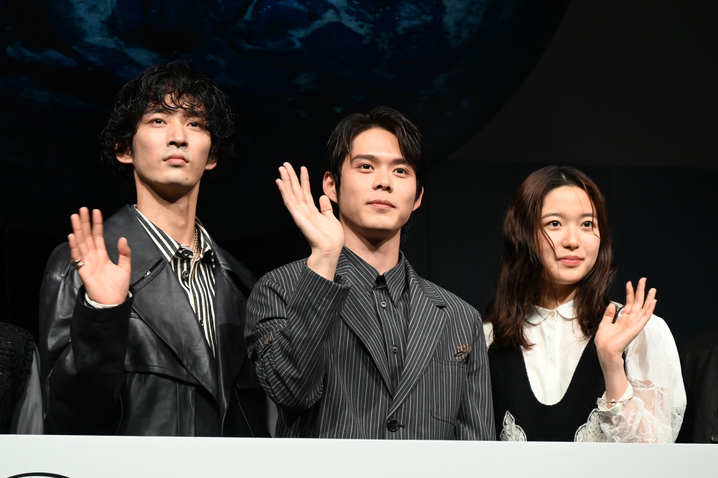 ドラマ「七夕の国」試写イベントより。左から上杉柊平、細田佳央太、藤野涼子。