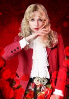 中山優貴扮する怪盗エロイカ / ドリアン・レッド・グローリア伯爵。