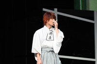 真野拓実演じる加賀鉄男。