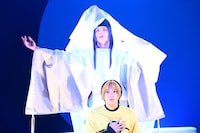 上から小南光司演じる藤原佐為、糸川耀士郎演じる進藤ヒカル。