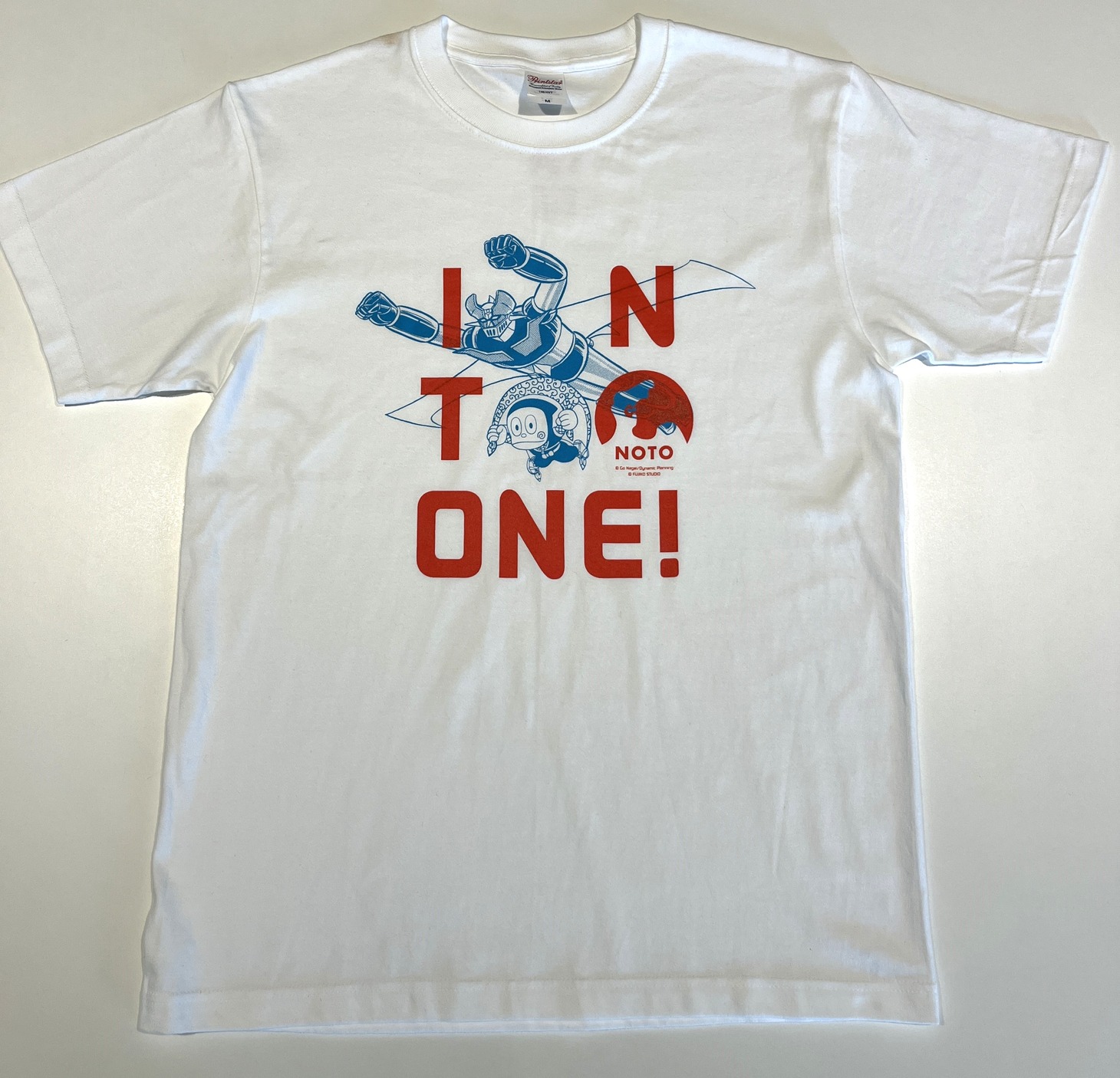マジンガーZと忍者ハットリくんが共演したチャリティーTシャツ。