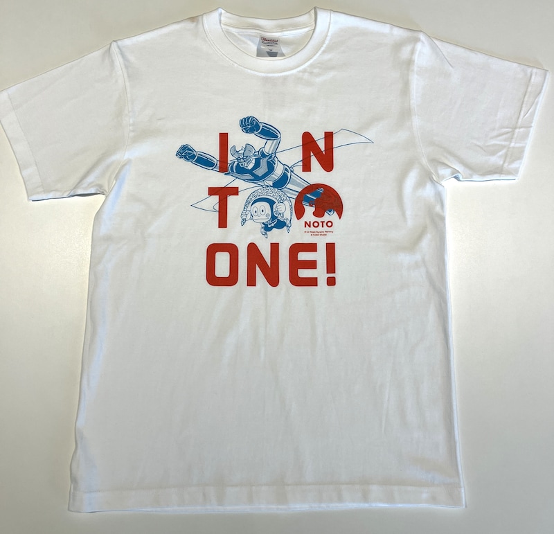マジンガーZと忍者ハットリくんが共演したチャリティーTシャツ。