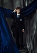 熊谷俊輝扮するマクミラン。