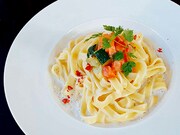 「サーモンとズッキーニの生クリームパスタ
～茹で加減は”ベンコッティ”で～」