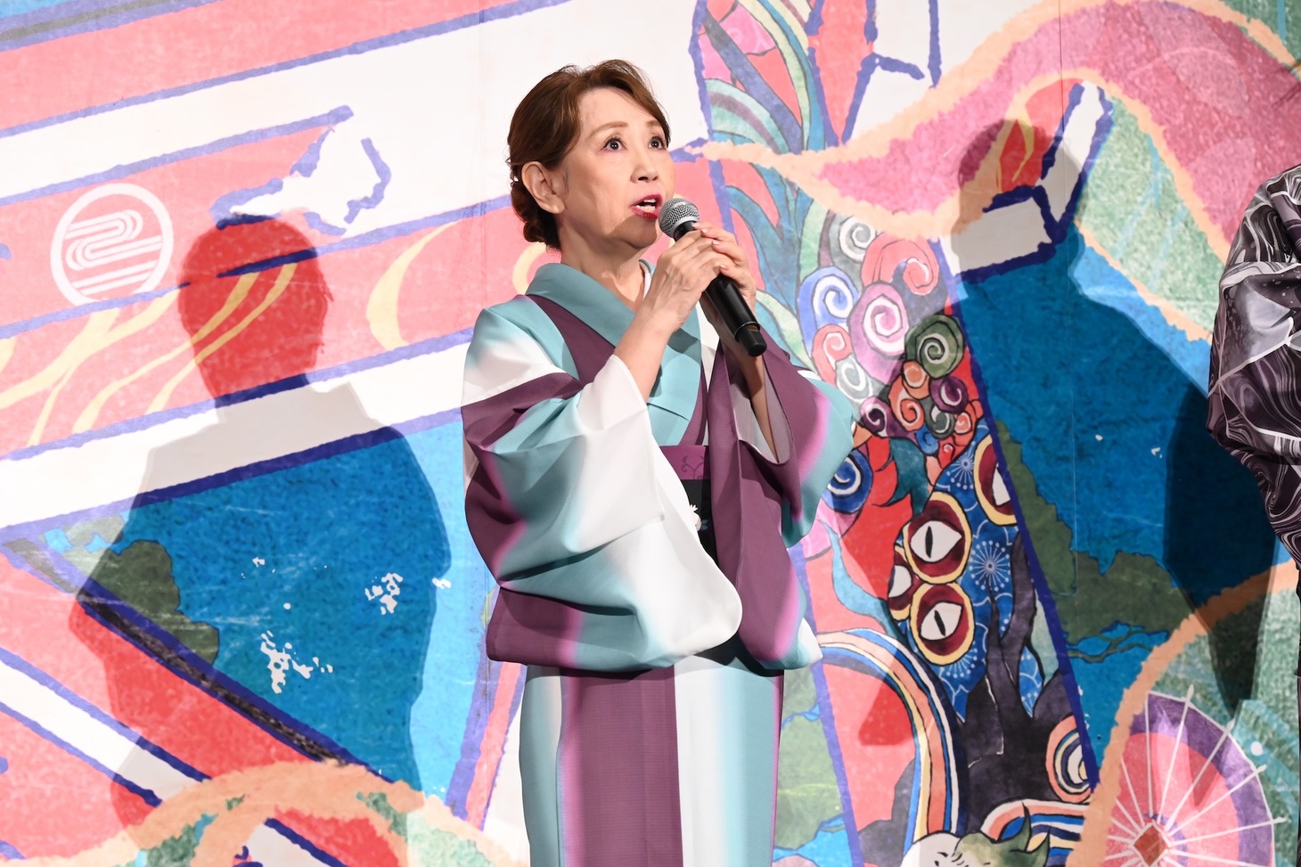 小山茉美